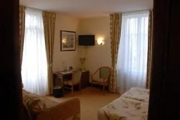 La Des Fleurs 3*